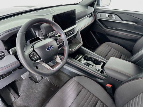 Used 2025 Ford Explorer ST-Line AWD/4WD image 14