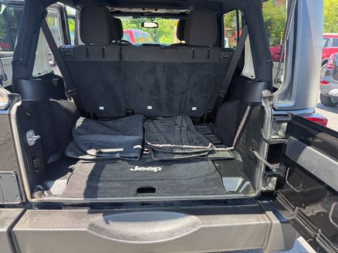 Used 2016 Jeep Wrangler Unlimited Sport w/ Quick Order Package 24S AWD/4WD image 20