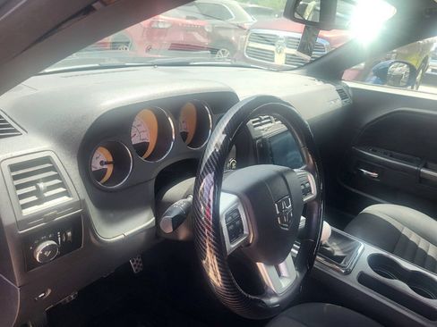 Used 2013 Dodge Challenger R/T RWD image 40