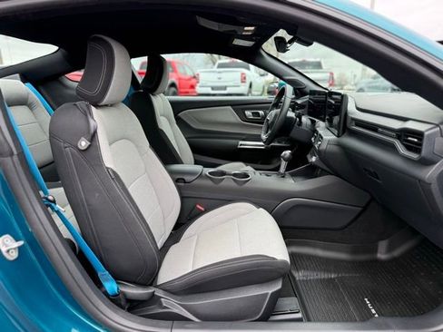 Used 2026 Ford Mustang Coupe image 19