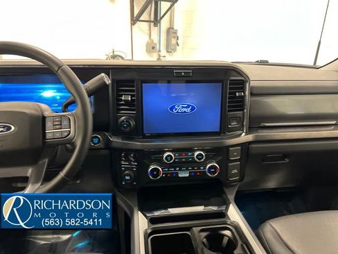Used 2025 Ford F250 Lariat w/ Lariat Ultimate Package image 16
