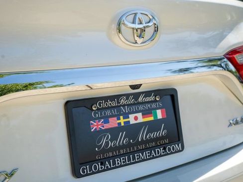 Used 2017 Toyota Camry XLE FWD image 16
