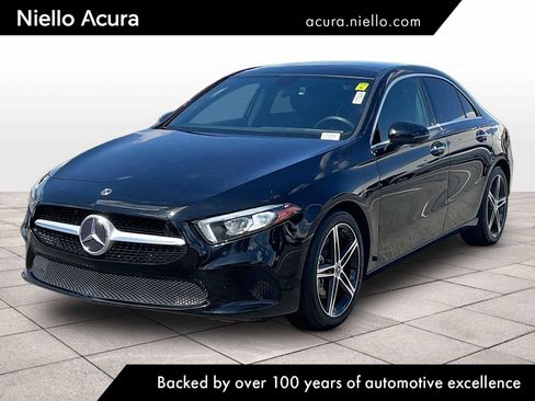 Used 2022 Mercedes-Benz A 220 image 1