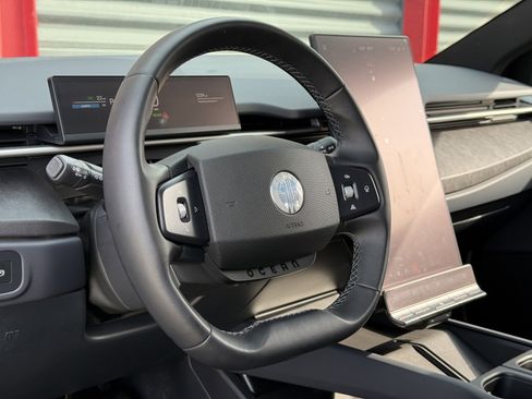 Used 2023 Fisker Ocean Extreme image 12