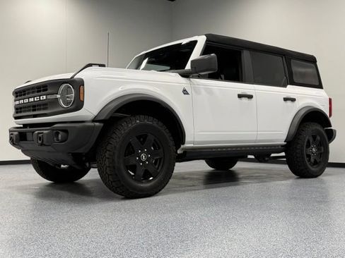 Certified 2024 Ford Bronco Black Diamond AWD/4WD image 5