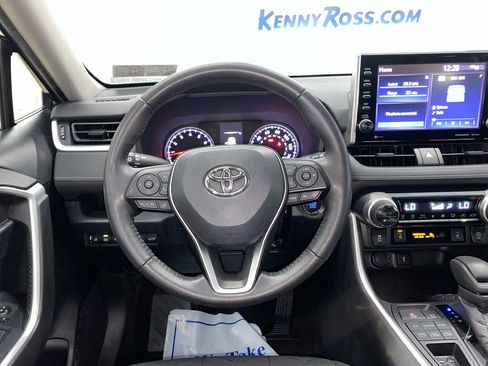 Used 2022 Toyota RAV4 XLE w/ Convenience Package AWD/4WD image 30