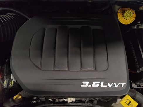 Used 2017 Dodge Grand Caravan SXT FWD image 30