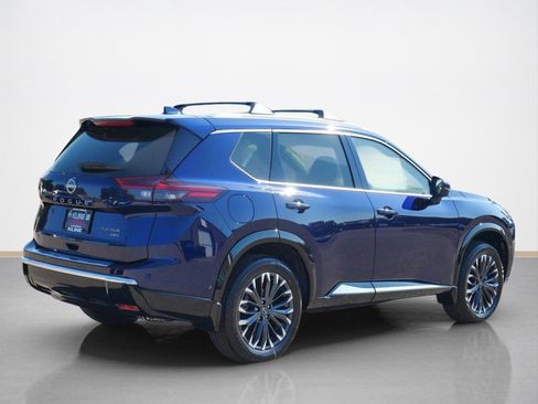 New 2026 Nissan Rogue Platinum w/ Platinum Premium Package image 2