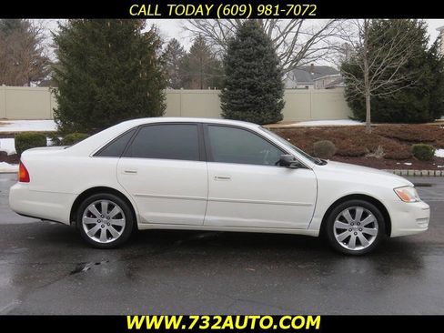 Used 2000 Toyota Avalon XL image 4