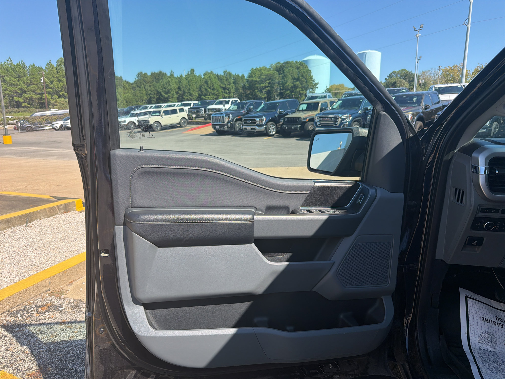 Used 2022 Ford F150 XLT w/ Equipment Group 302A High AWD/4WD image 17