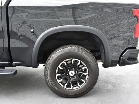 Certified 2024 Chevrolet Silverado 1500 ZR2 w/ Technology Package AWD/4WD image 8
