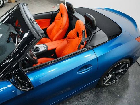 Used 2024 BMW Z4 M40i w/ Premium Package image 37
