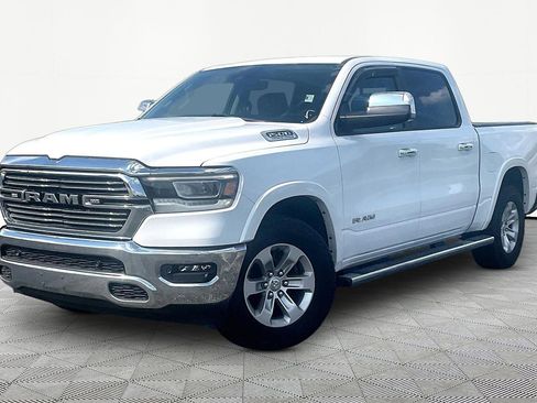 Used 2022 RAM 1500 Laramie AWD/4WD image 2