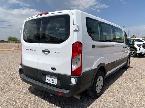 Used 2023 Ford Transit 350 XLT RWD image 4
