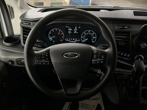 Used 2025 Ford Transit 250 148 Medium Roof image 16