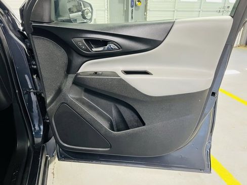 Used 2022 Chevrolet Equinox LT image 31