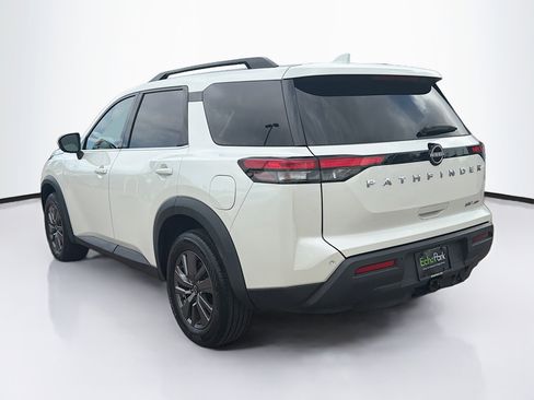Used 2023 Nissan Pathfinder SV w/ SV Premium Package AWD/4WD image 5