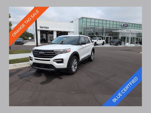 Certified 2021 Ford Explorer XLT w/ Equipment Group 202A AWD/4WD image 1
