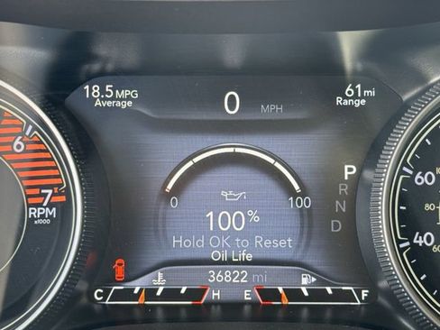 Used 2019 Jeep Cherokee Limited w/ Technology Group image 14