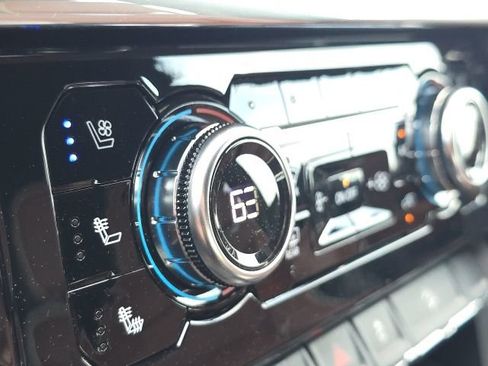 Used 2025 GMC Sierra 2500 Denali Ultimate image 39