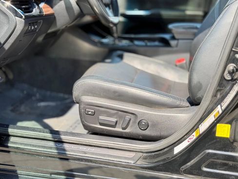 Used 2013 Toyota Avalon Limited FWD image 11