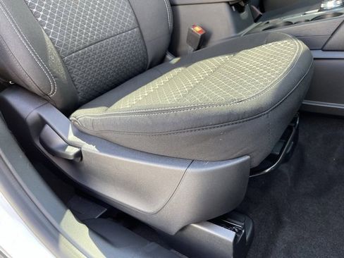 New 2024 Ford Escape Active w/ Tech Pack #1 AWD/4WD image 32