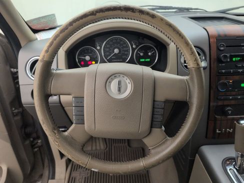 Used 2006 Lincoln Mark LT Base image 36