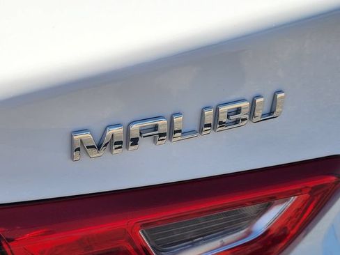 Used 2024 Chevrolet Malibu LT FWD image 12