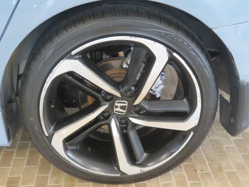 Used 2021 Honda Accord Sport image 8