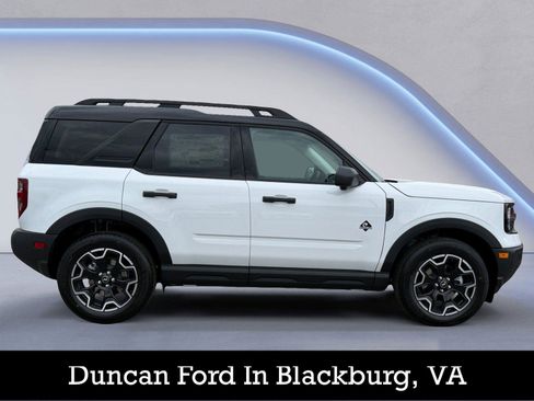 New 2026 Ford Bronco Sport Outer Banks w/ Outer Banks Tech Package+ AWD/4WD image 2
