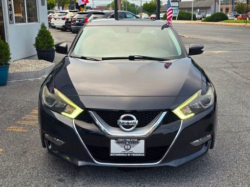 Used 2016 Nissan Maxima SR FWD image 2