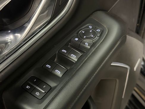 Used 2021 Chevrolet Tahoe High Country w/ Premium Package image 36