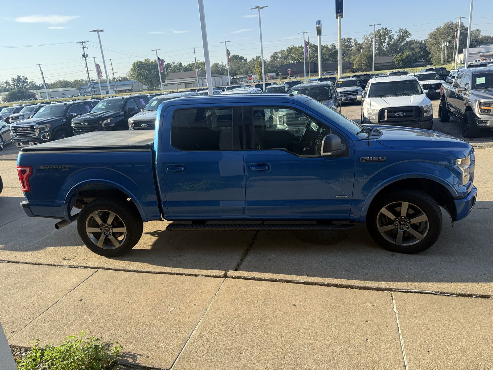 Used 2015 Ford F150 XLT w/ Equipment Group 302A Luxury AWD/4WD image 5