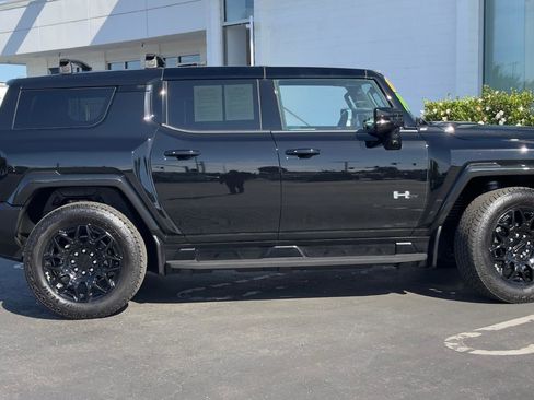 Used 2024 GMC Hummer EV 2X w/ LPO, Roof Cross Rail Package image 3