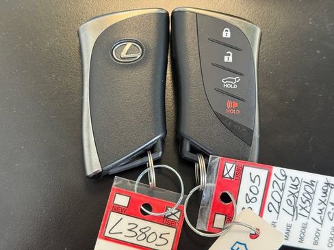 Certified 2026 Lexus TX 500h AWD w/ Technology Package image 32