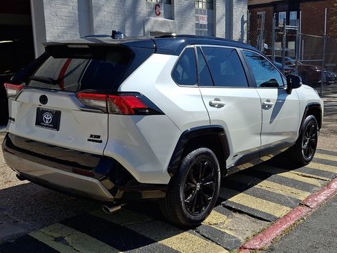 Used 2022 Toyota RAV4 XSE w/ XSE Grade Weather Package AWD/4WD image 6