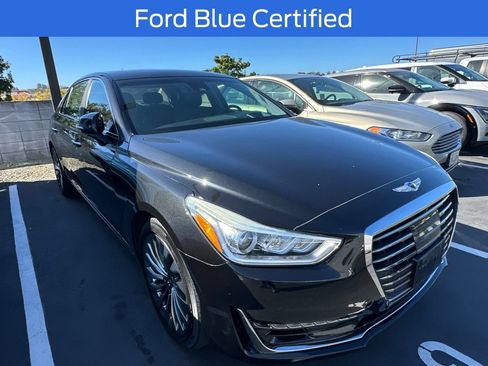 Used 2019 Genesis G90 3.3T Premium RWD image 2