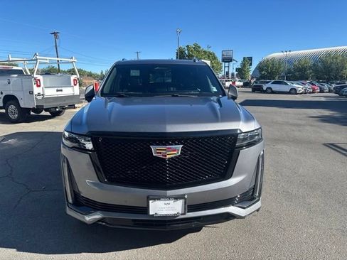 Used 2021 Cadillac Escalade Sport w/ Driver Assist Tech Package AWD/4WD image 2