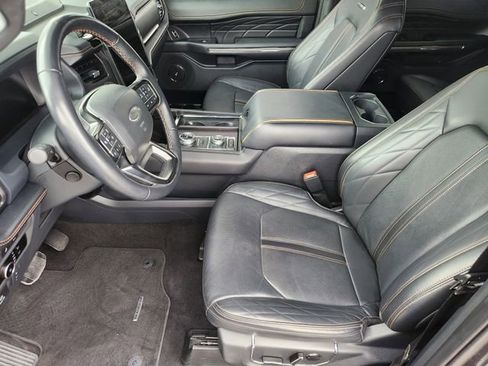 Used 2024 Ford Expedition Max Platinum image 10