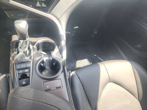 Used 2021 Toyota Camry XSE w/ Cold Weather Package FWD image 18