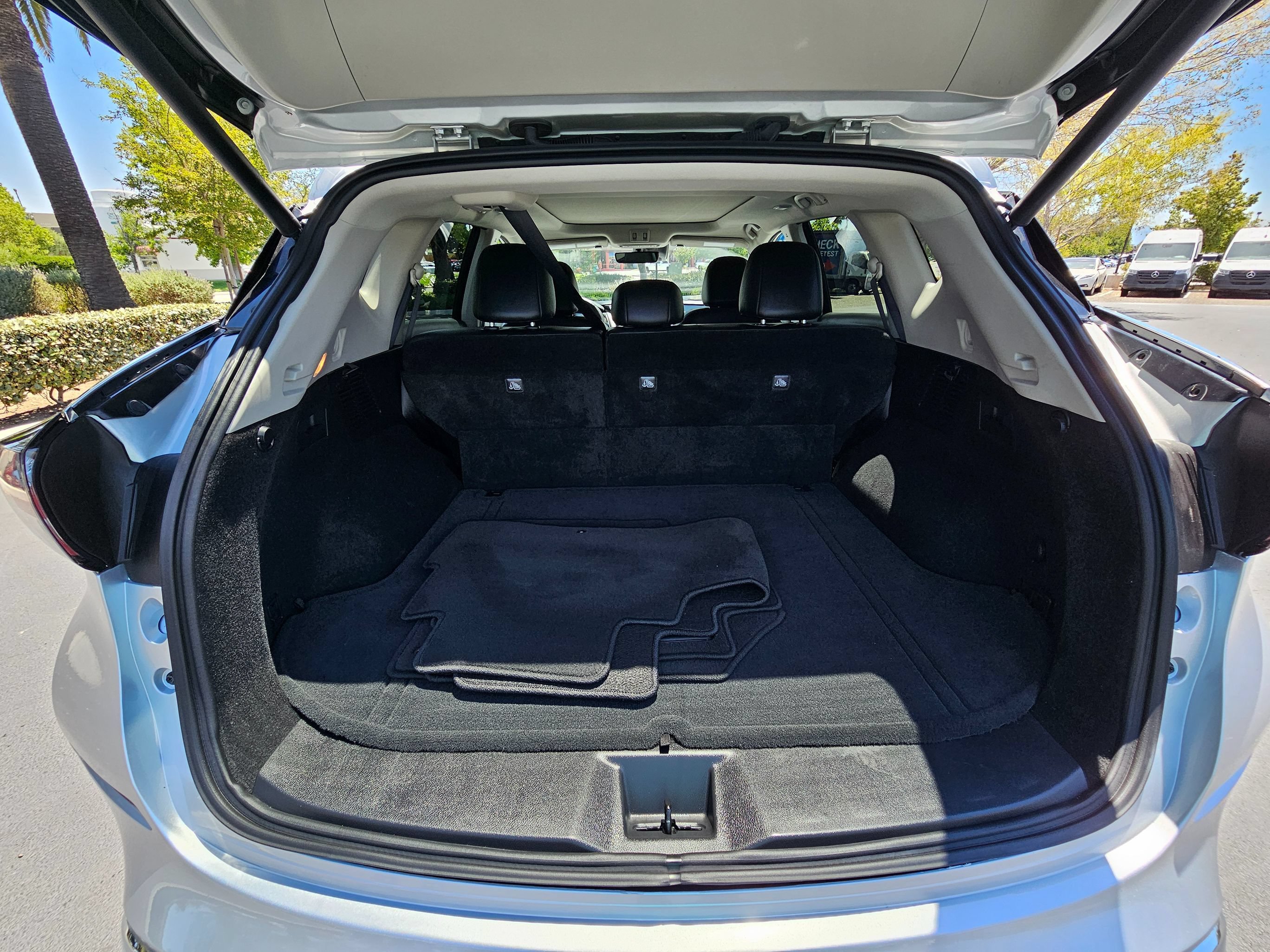 Used 2024 Nissan Murano SL w/ Cargo Package AWD/4WD image 29