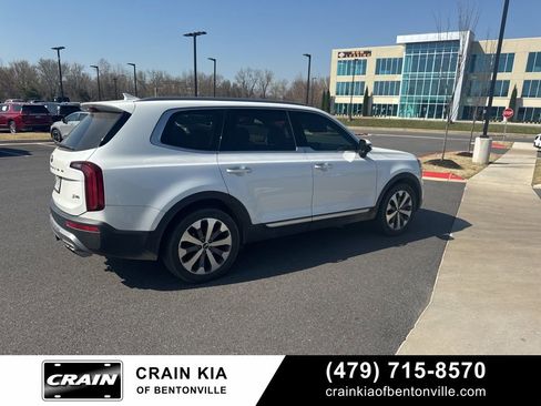 Used 2020 Kia Telluride S w/ S 8 Passenger Seating Package image 3