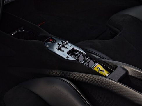 Used 2023 Ferrari SF90 Spider AWD/4WD image 17