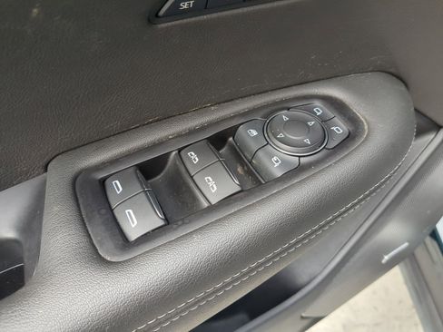 Used 2025 Cadillac XT6 Luxury w/ LPO, Floor Liner Package AWD/4WD image 20