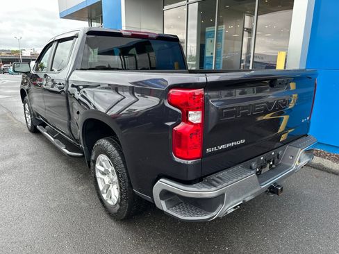 Used 2023 Chevrolet Silverado 1500 LT AWD/4WD image 7