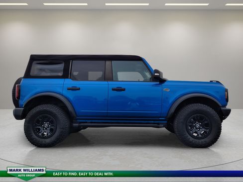 Certified 2023 Ford Bronco Wildtrak AWD/4WD image 2
