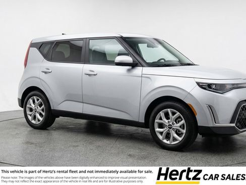 Used 2025 Kia Soul LX w/ LX Technology Package FWD image 1
