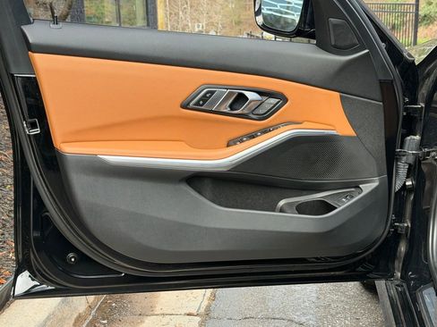 Used 2023 BMW 330i Sedan w/ Driving Assistance Package image 27