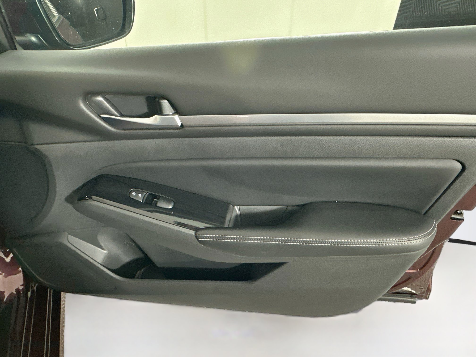Used 2023 Nissan Altima 2.5 SV FWD image 30