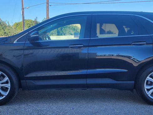 Used 2024 Ford Edge Titanium image 4